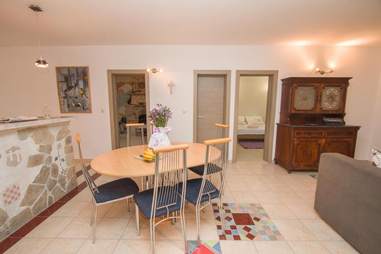 Kuca Za Odmor Maka Villa Kučiće Exteriör bild